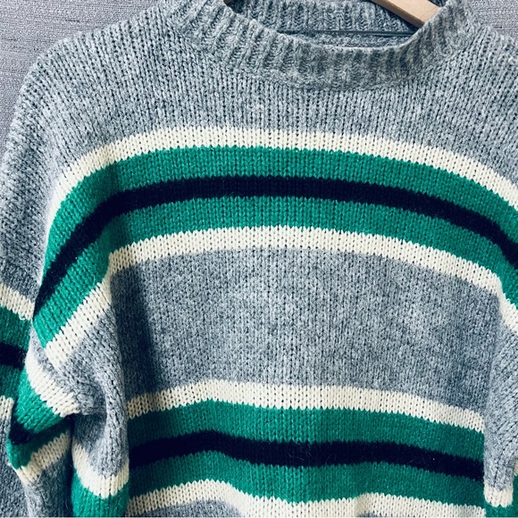 Urban Outfitters Oversized Striped Boyfriend Sweater Size M - Picture 13 of 14